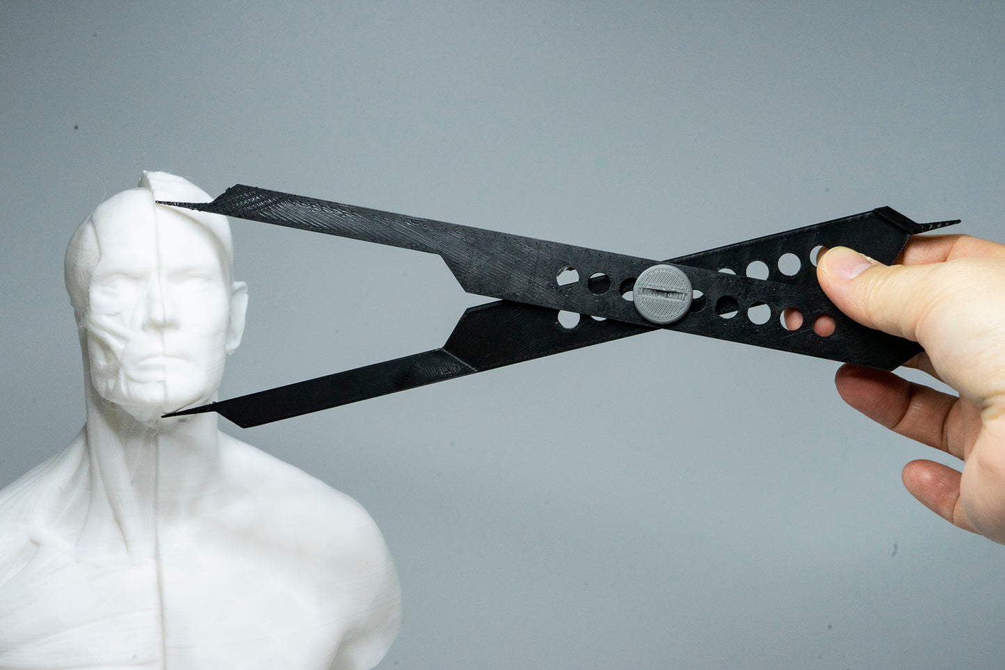 Scissor Style adjustable Caliper – Proportional Measuring Tool