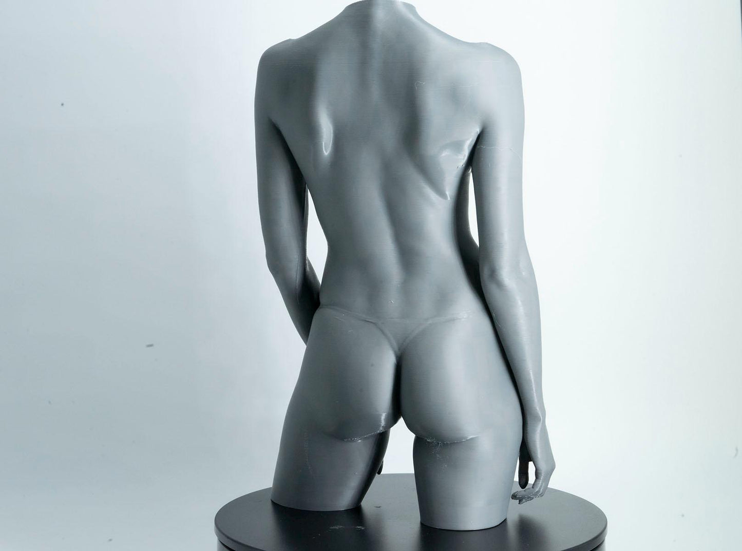 Female anatomical study sculpture designed for artists. Precision figure reference model for drawing, painting, and structural study.